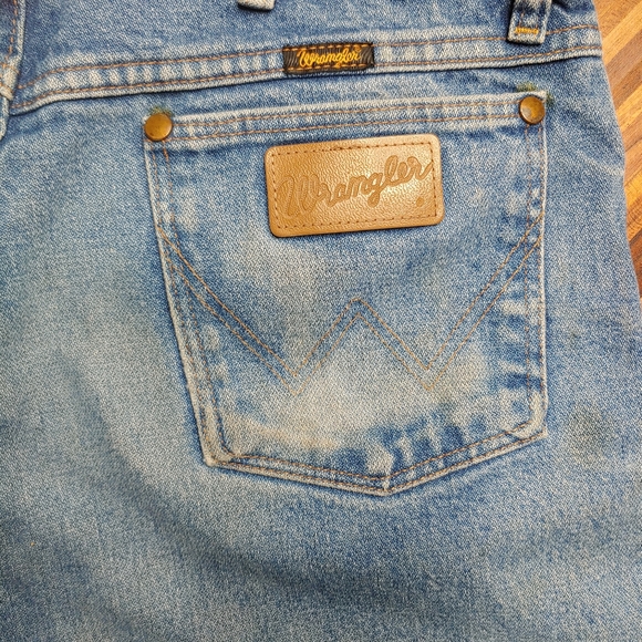 Vintage Wrangler Jean Cut Off Shorts 33 x 34 13MWZPW Western Cowgirl Rodeo - Picture 6 of 11